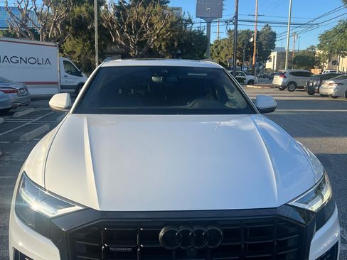 Used 2021 Audi Q8 Premium image 5