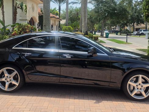 Used 2014 Mercedes-Benz CLS 550 image 2