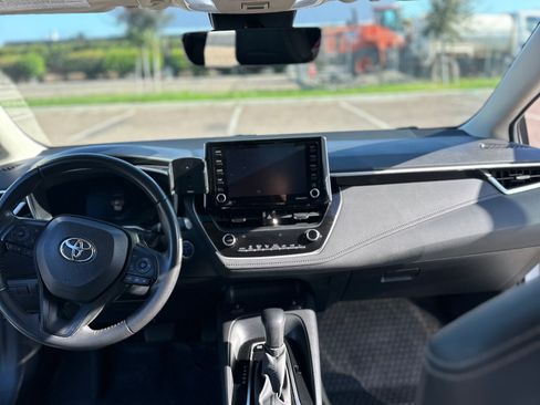 Used 2022 Toyota Corolla LE image 11