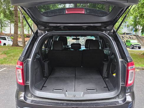 Used 2013 Ford Explorer XLT AWD/4WD image 22