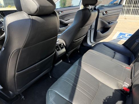Used 2020 Honda Accord Touring image 23