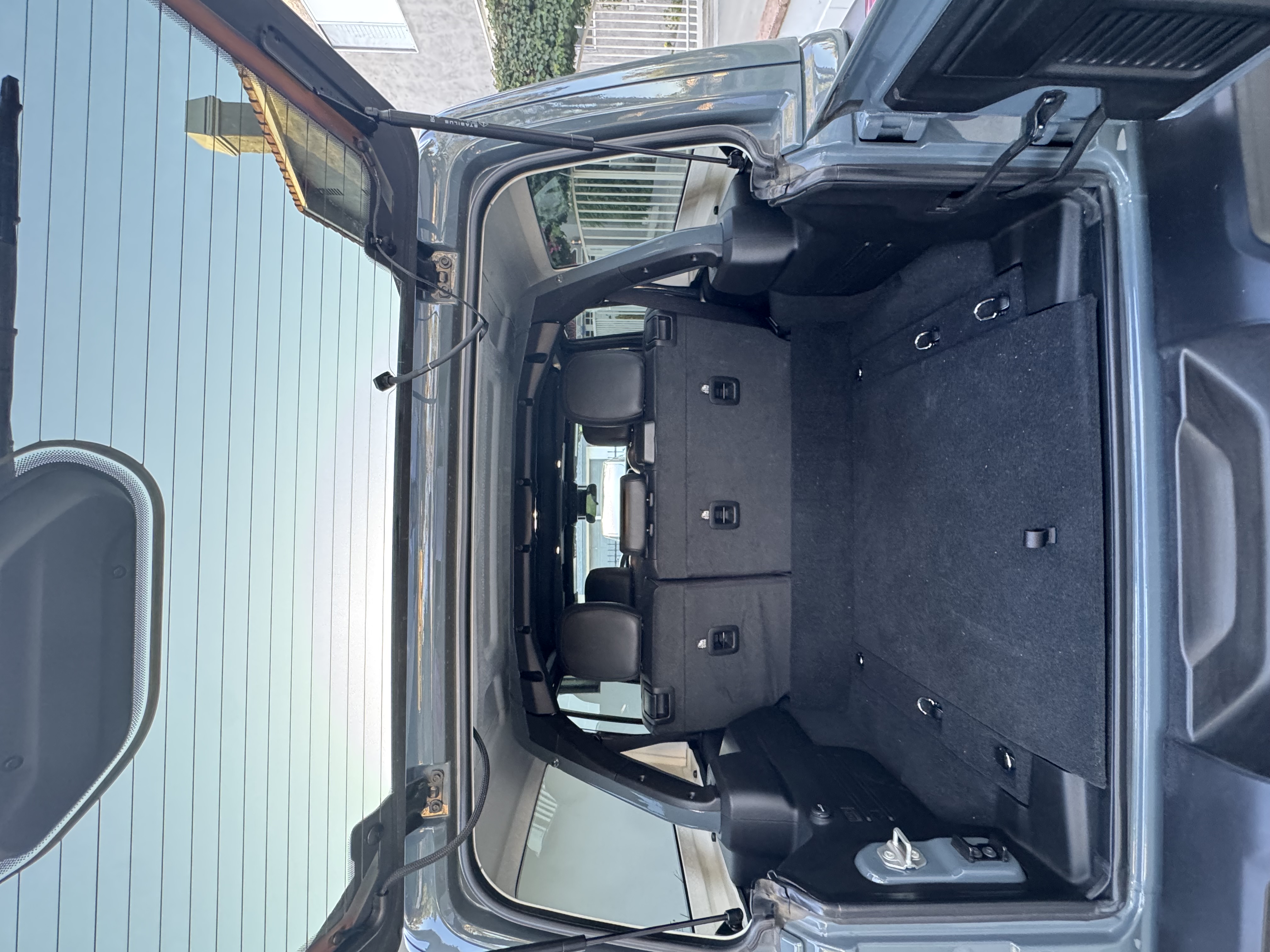 Used 2024 Jeep Wrangler Unlimited Sahara AWD/4WD image 10