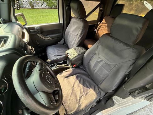 Used 2012 Jeep Wrangler Sport AWD/4WD image 16