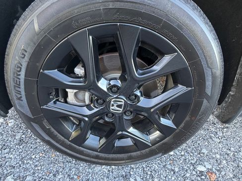 Used 2025 Honda HR-V Sport image 16