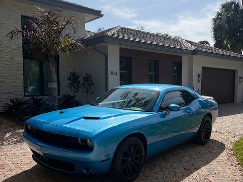 Used 2016 Dodge Challenger R/T w/ Blacktop Package image 4