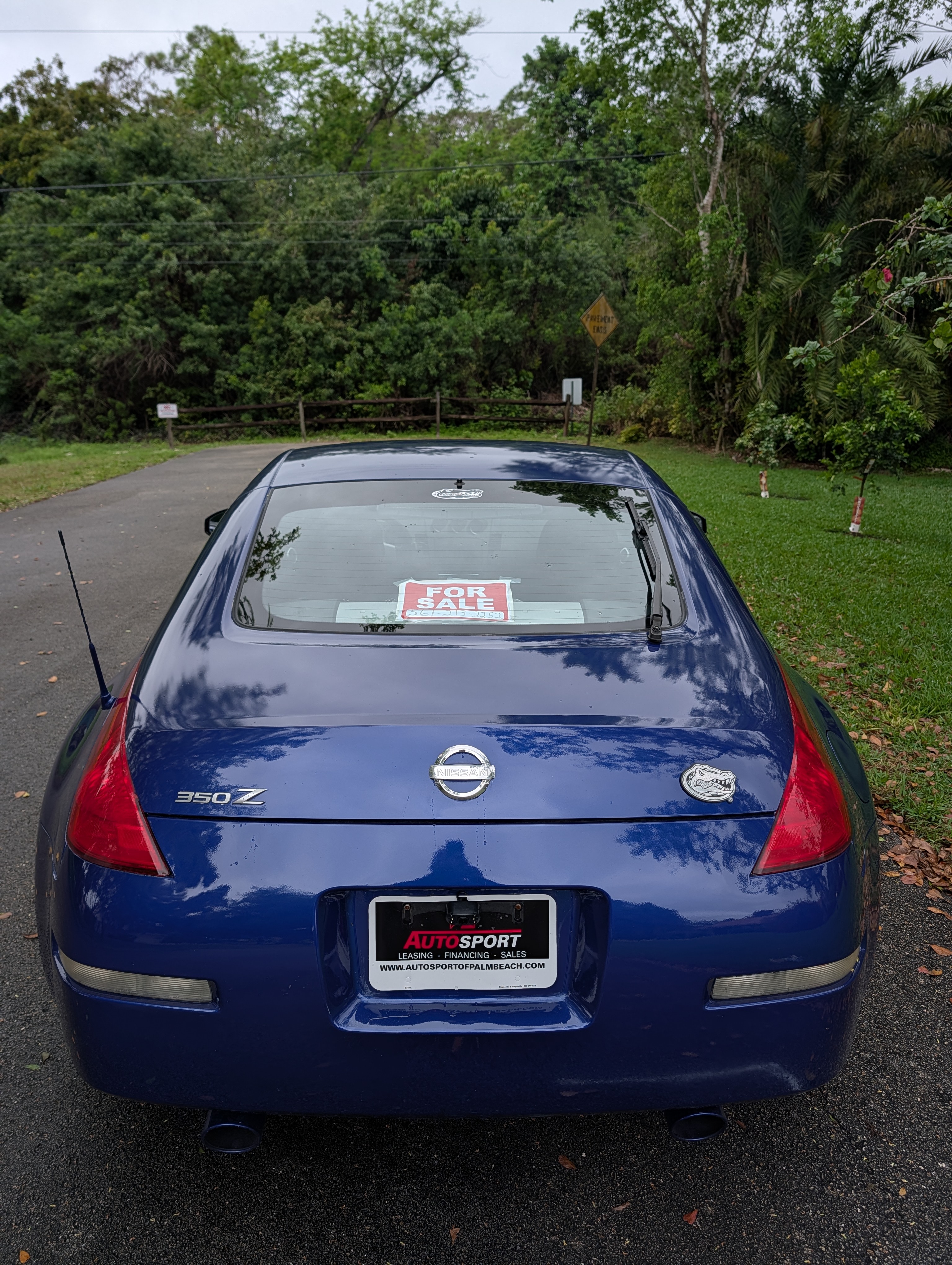 Used 2005 Nissan 350Z Coupe RWD image 4