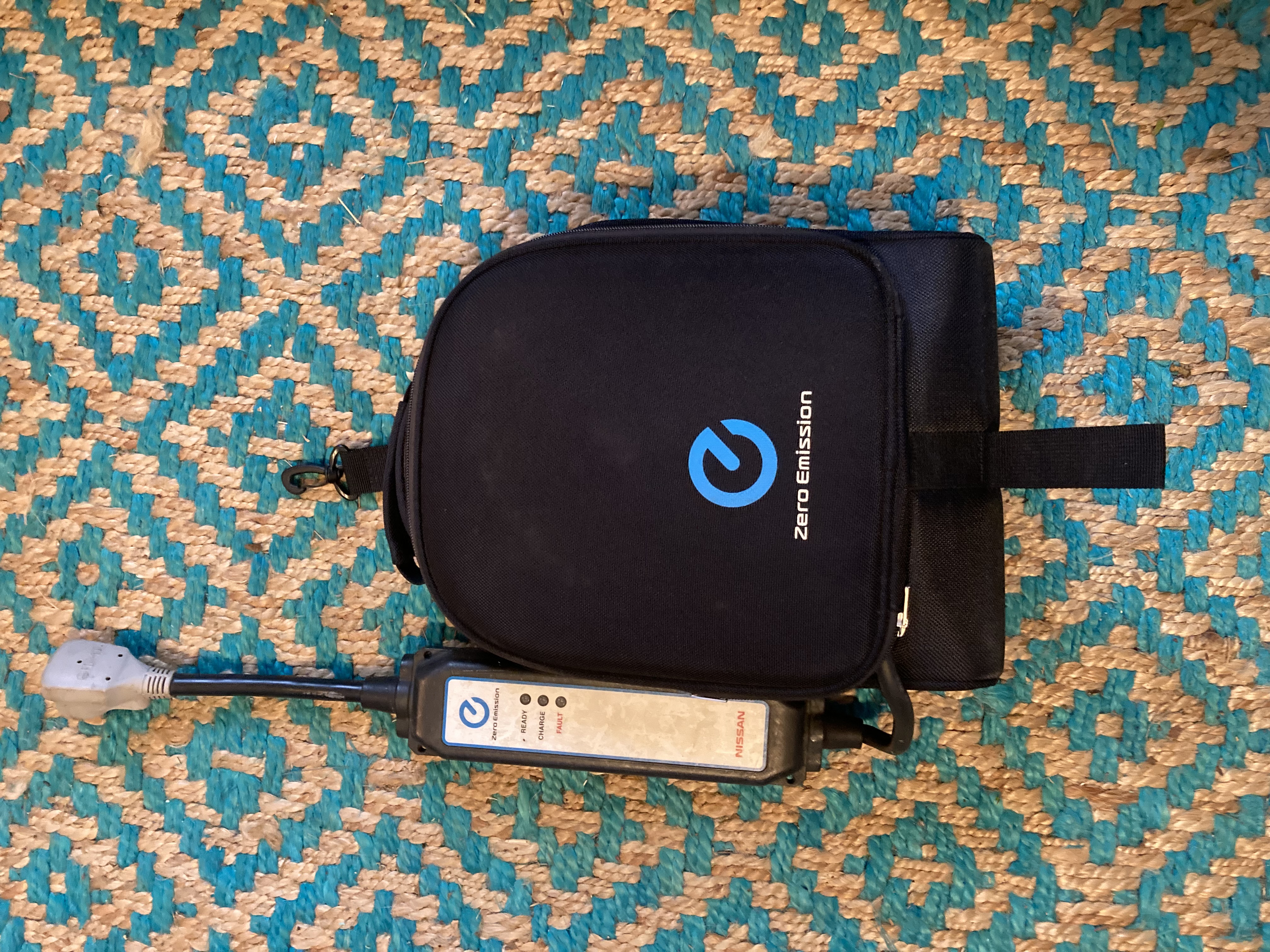 Used 2014 Nissan Leaf S w/ Charge Package FWD image 17