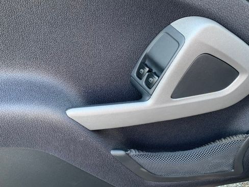 Used 2014 smart fortwo passion image 15