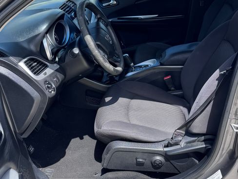 Used 2013 Dodge Journey SXT w/ Flexible Seating Group image 10