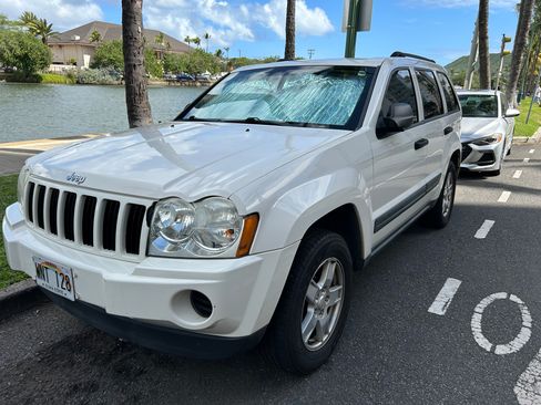 Used 2006 Jeep Grand Cherokee Laredo image 1