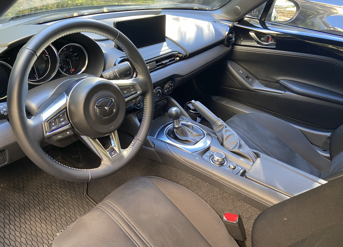 Used 2026 MAZDA MX-5 Miata Club w/ Appearance Package RWD image 4