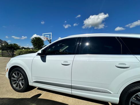 Used 2018 Audi Q7 3.0T Prestige w/ Prestige Package AWD/4WD image 4