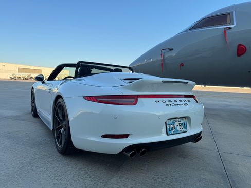 Used 2014 Porsche 911 Carrera 4S AWD/4WD image 10