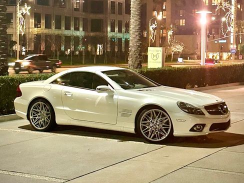 Used 2011 Mercedes-Benz SL 550 image 5