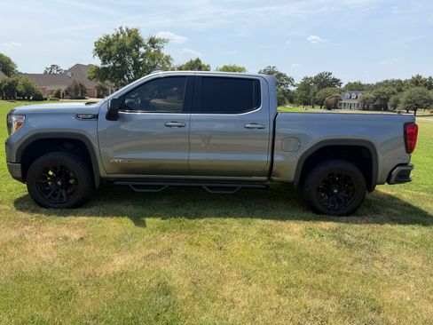 Used 2021 GMC Sierra 1500 AT4 w/ AT4 Value Package AWD/4WD image 12