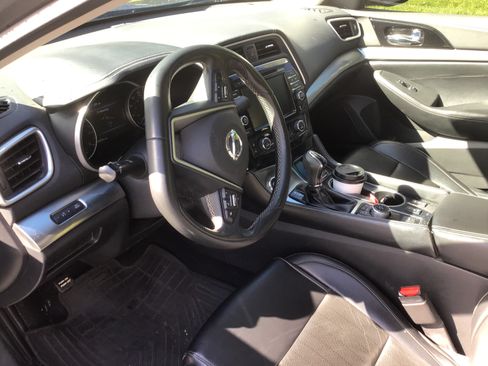 Used 2021 Nissan Maxima 3.5 SV w/ Floor Mat Group image 7