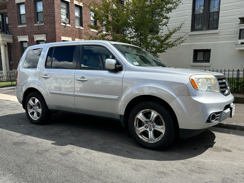 Used 2013 Honda Pilot EX image 1