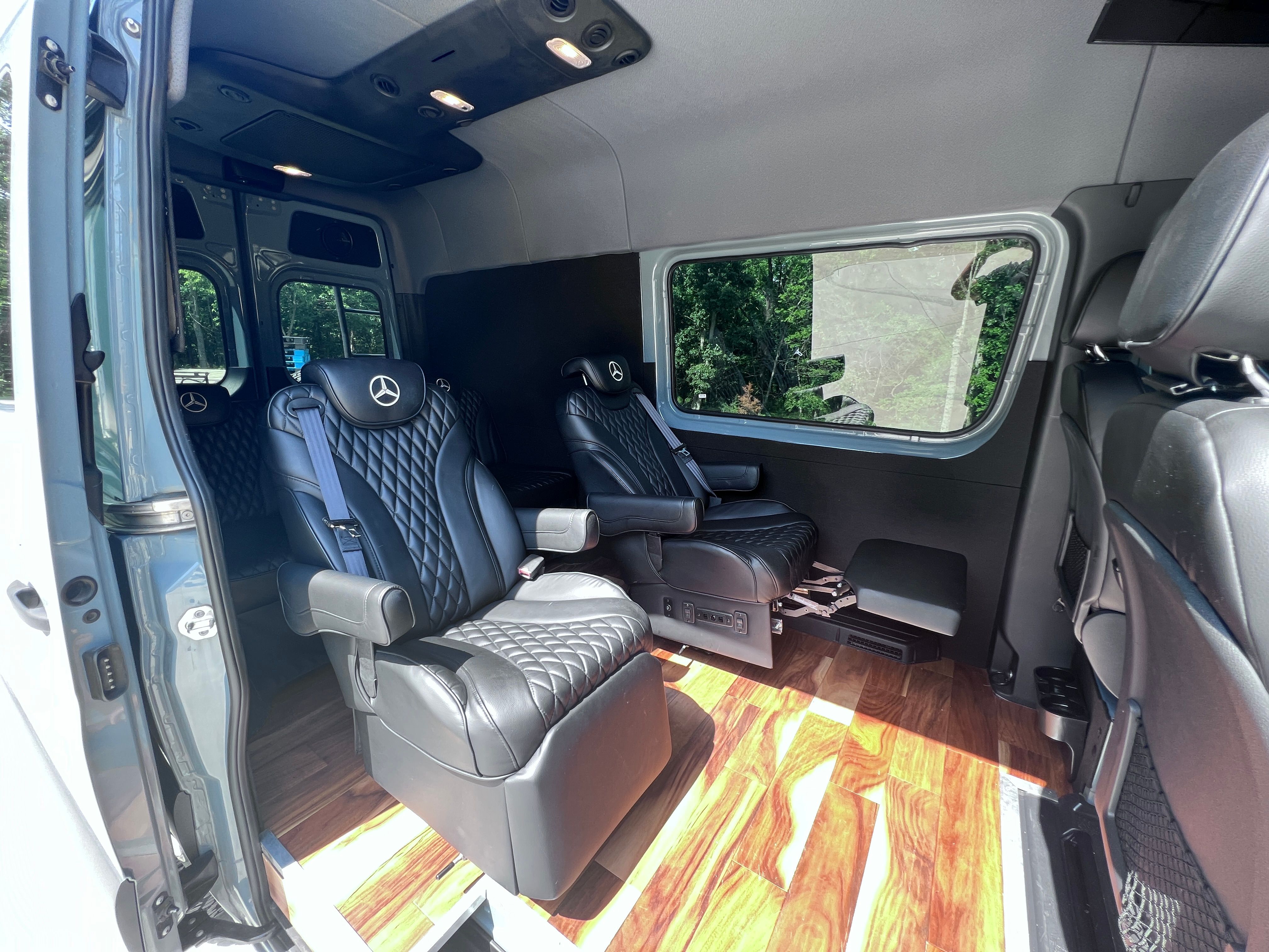 Used 2019 Mercedes-Benz Sprinter 4x4 144 image 8