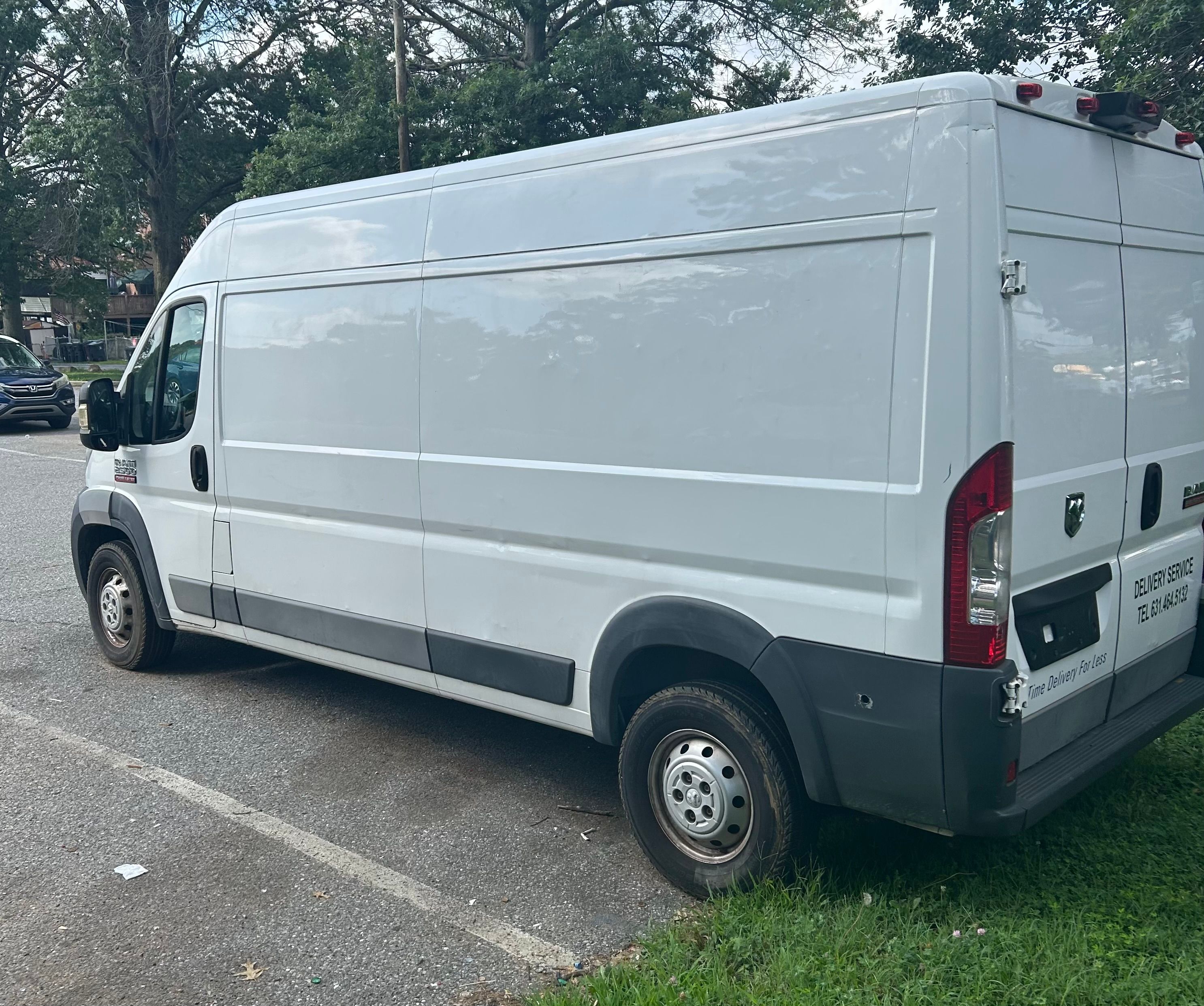 Used 2017 RAM ProMaster 2500 w/ Premium Appearance Group FWD image 6