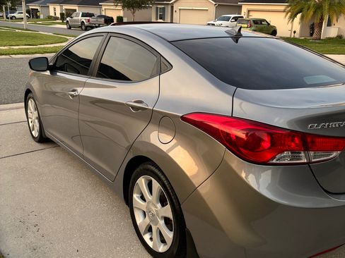 Used 2013 Hyundai Elantra Limited FWD image 4