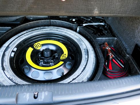 Used 2011 Volkswagen Golf 4-Door image 30