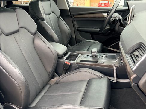 Used 2018 Audi Q5 2.0T Premium Plus w/ Premium Plus Package image 11