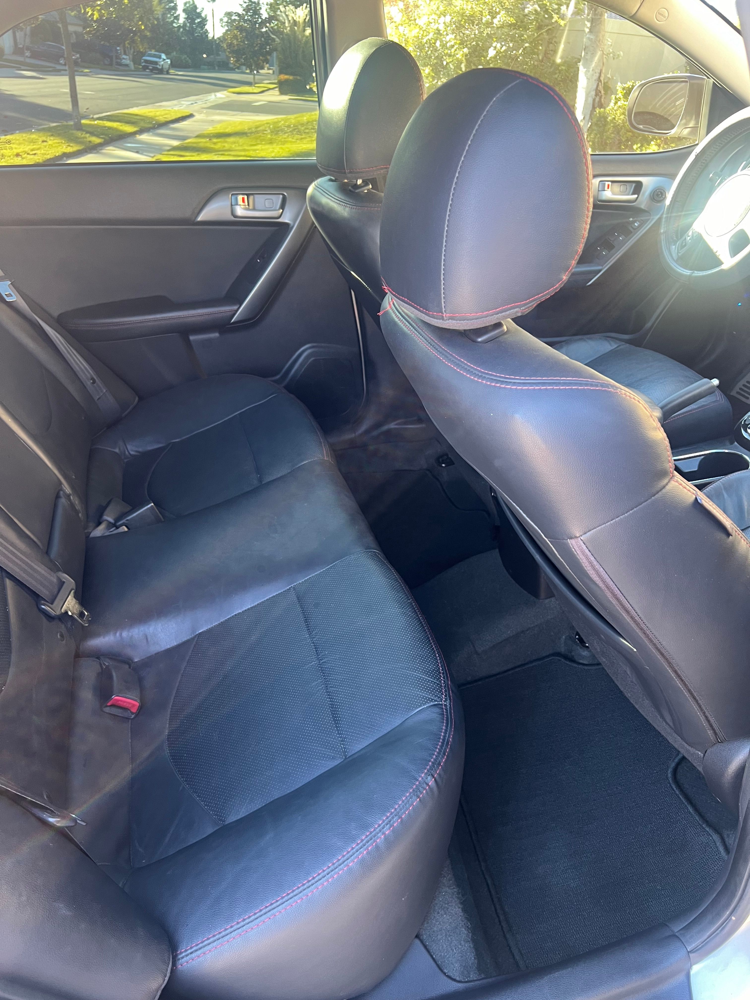 Used 2012 Kia Forte SX w/ Tech Pkg FWD image 11