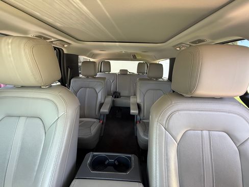 Used 2018 Ford Expedition Limited w/ Equipment Group 301A RWD image 6