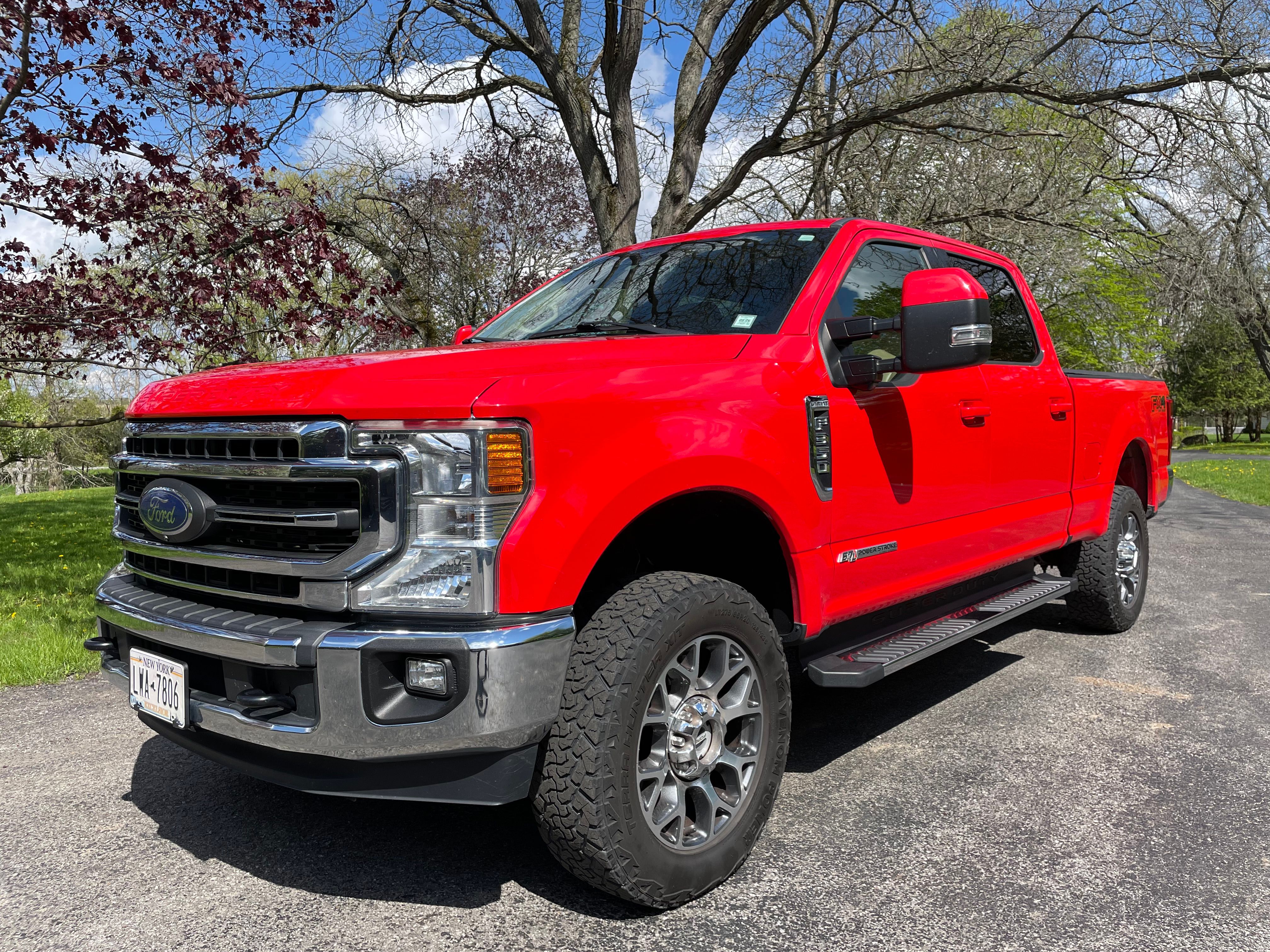 Used 2020 Ford F350 Lariat w/ Lariat Value Package AWD/4WD image 2