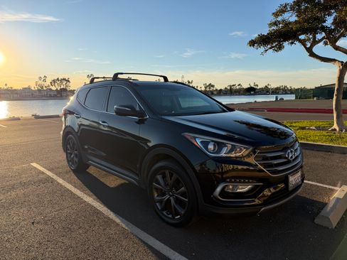 Used 2017 Hyundai Santa Fe Sport image 1