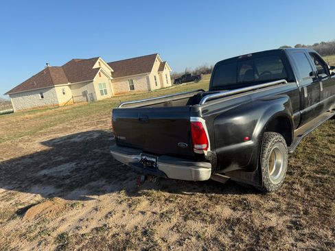 Used 1999 Ford F350 2WD Crew Cab DRW Super Duty image 4