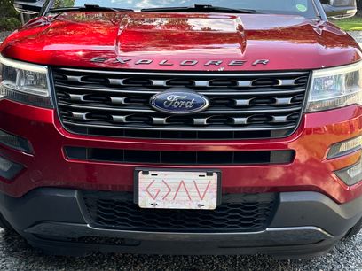 Used 2017 Ford Explorer XLT w/ Equipment Group 202A