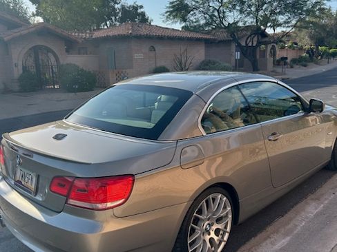 Used 2010 BMW 328i Convertible RWD image 6