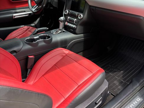 Used 2017 Ford Mustang GT Premium RWD image 14