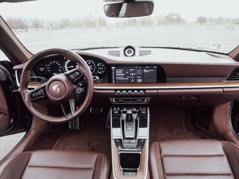 Used 2021 Porsche 911 Carrera 4S image 12