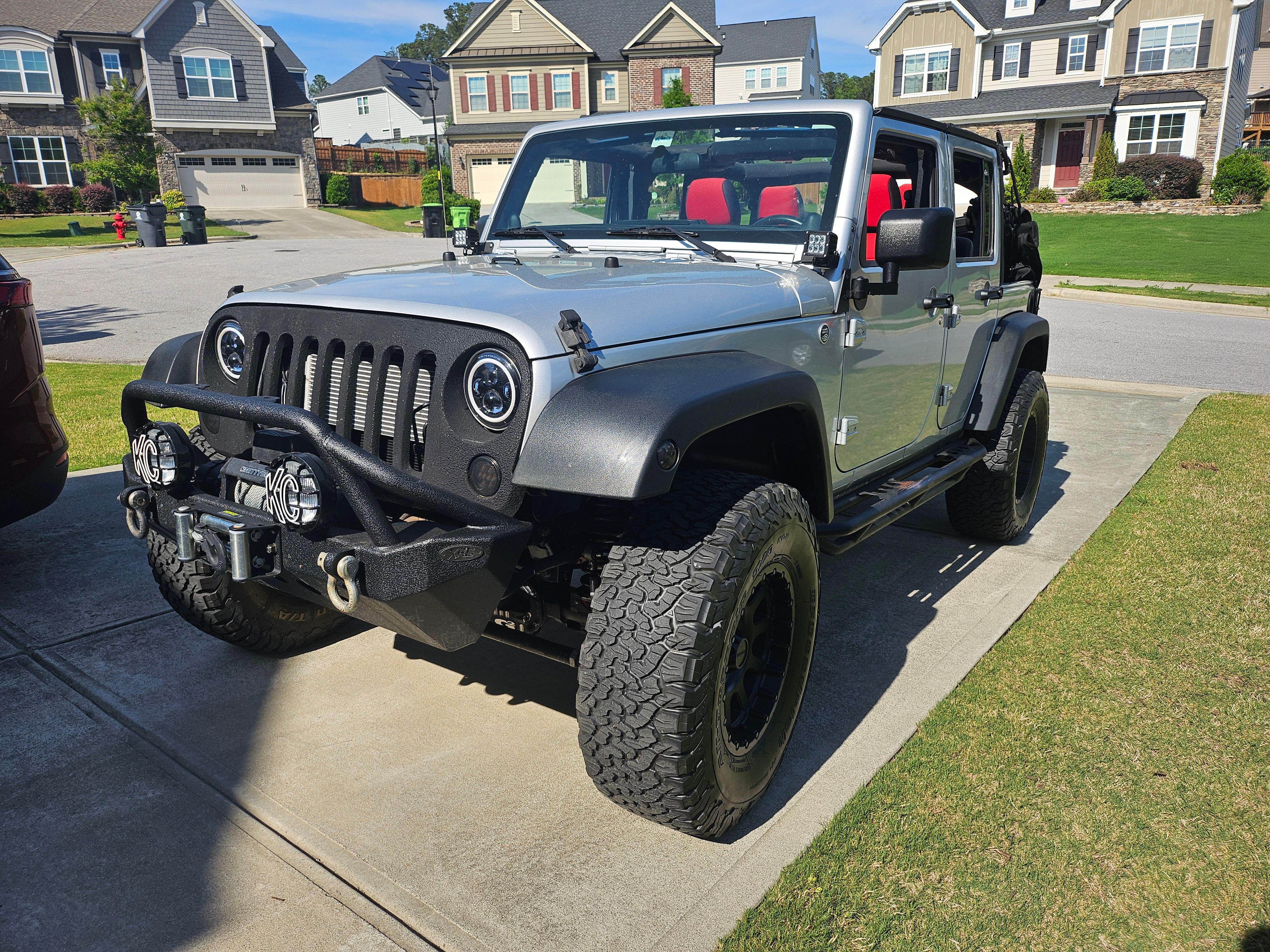 Used 2012 Jeep Wrangler Unlimited Sport AWD/4WD image 1