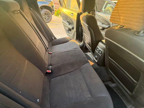 Used 2013 Dodge Charger SE w/ Connectivity Group image 10