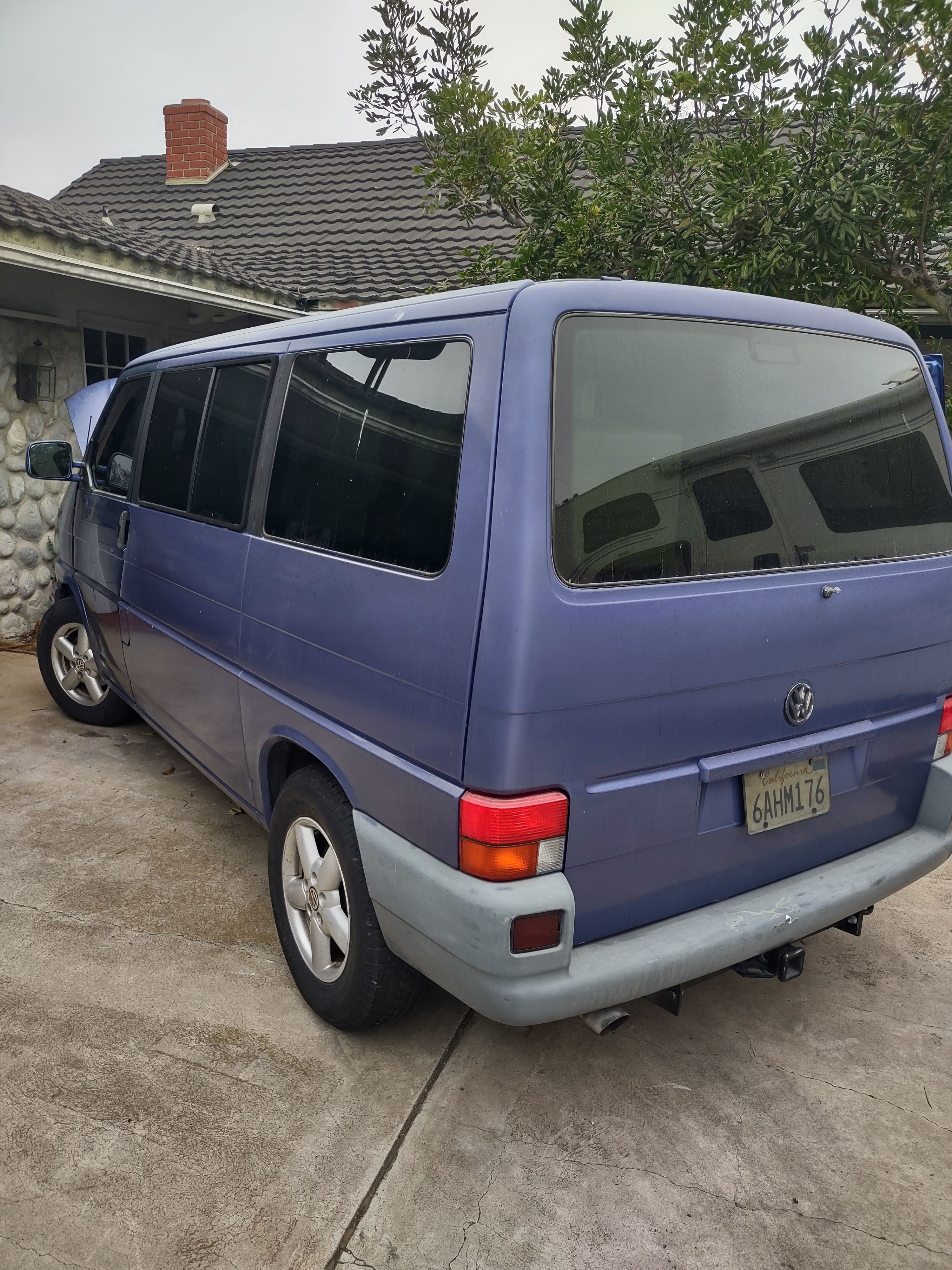 Used 2000 Volkswagen Eurovan MV FWD image 1