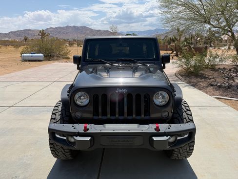 Used 2016 Jeep Wrangler Unlimited Rubicon AWD/4WD image 2