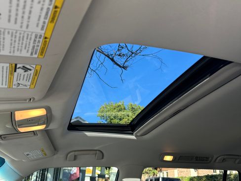 Used 2016 INFINITI QX80 Luxe w/ 22" Wheel Package image 12