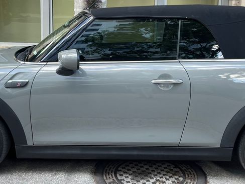 Used 2022 MINI Cooper S FWD image 2