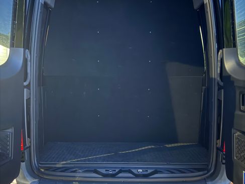 Used 2022 Mercedes-Benz Sprinter 3500 image 1
