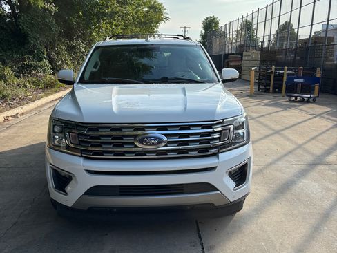 Used 2018 Ford Expedition Limited RWD image 8