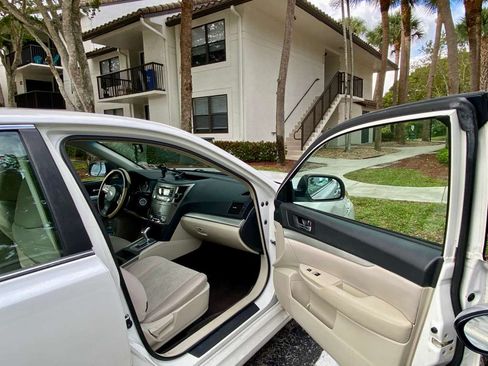 Used 2013 Subaru Legacy 2.5i image 11