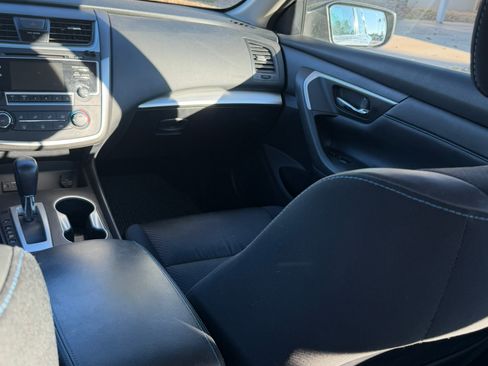 Used 2017 Nissan Altima 2.5 SR image 15