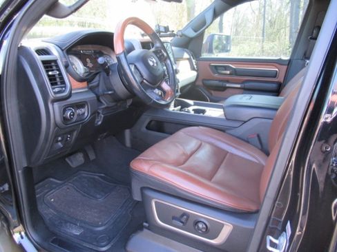 Used 2019 RAM 1500 Limited AWD/4WD image 15