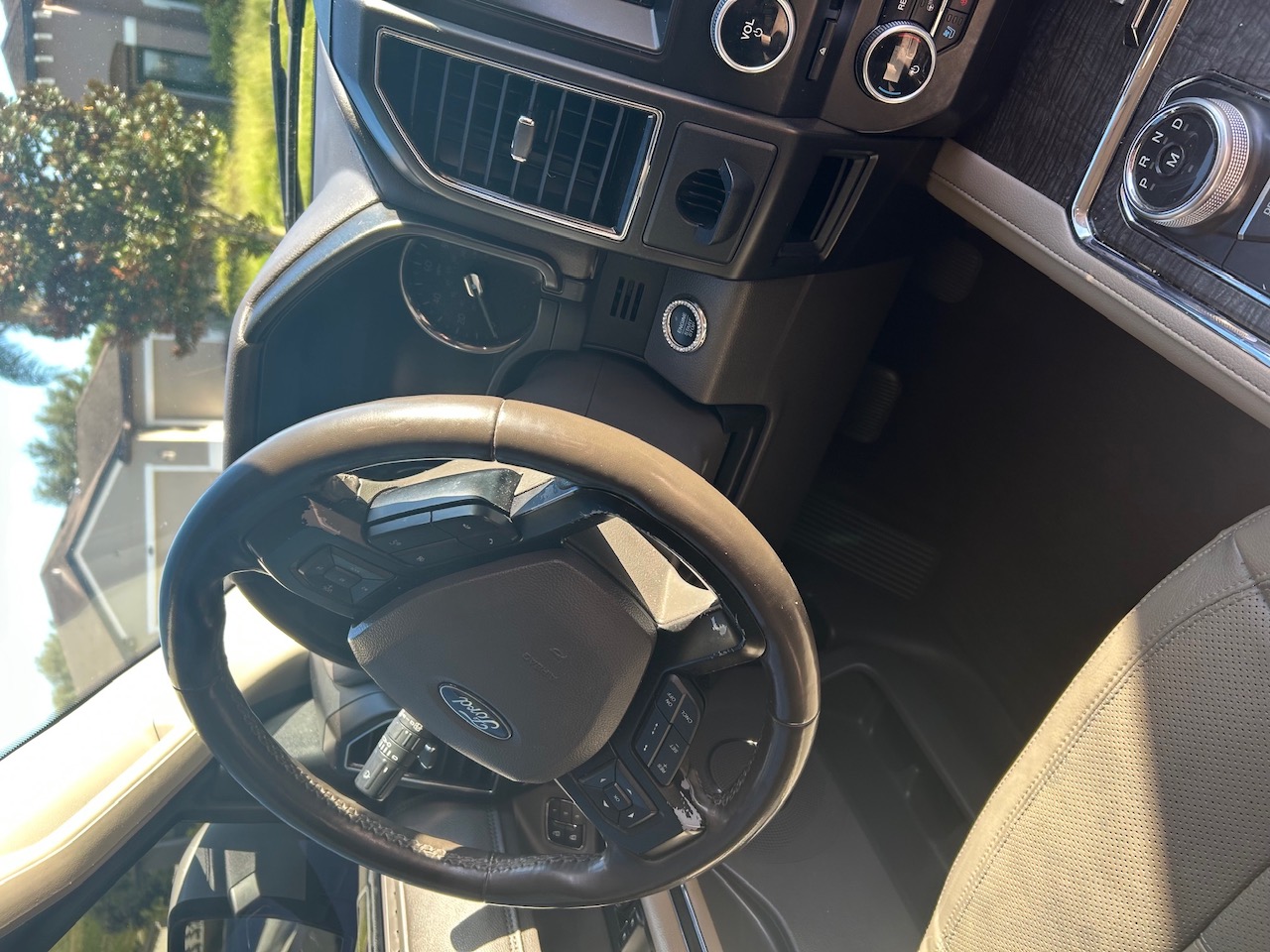 Used 2018 Ford Expedition Limited w/ Equipment Group 301A RWD image 15