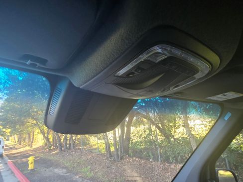 Used 2021 Mercedes-Benz Sprinter 2500 image 10