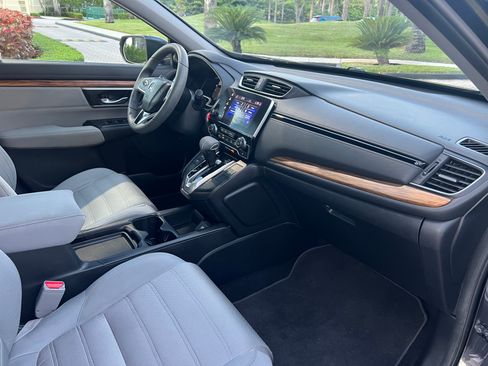 Used 2018 Honda CR-V EX image 12
