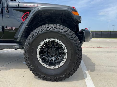 Used 2019 Jeep Wrangler Unlimited Rubicon AWD/4WD image 6